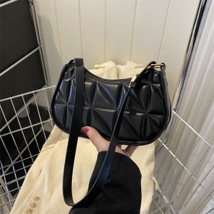 Niche design bag for women 2023 winter new style retro casual portable shoulder bag fashion trend armpit bag for women